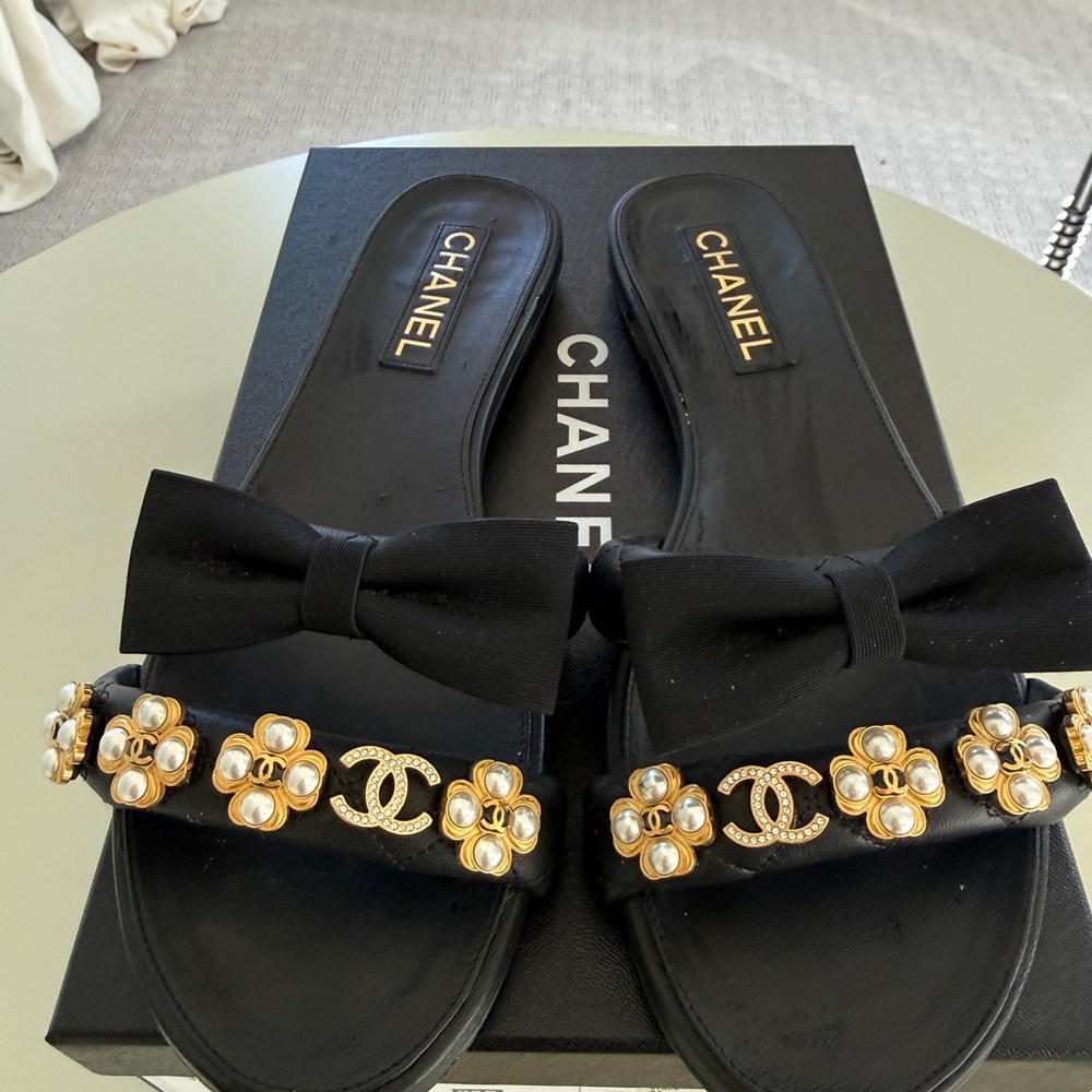 CHANEL Black Sandals with Gold and Pearl Accents